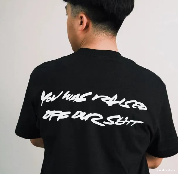 Black Tee M Futura White Box S L 24SS and Logo XL 0705